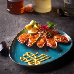 CHILLI MUSSELS